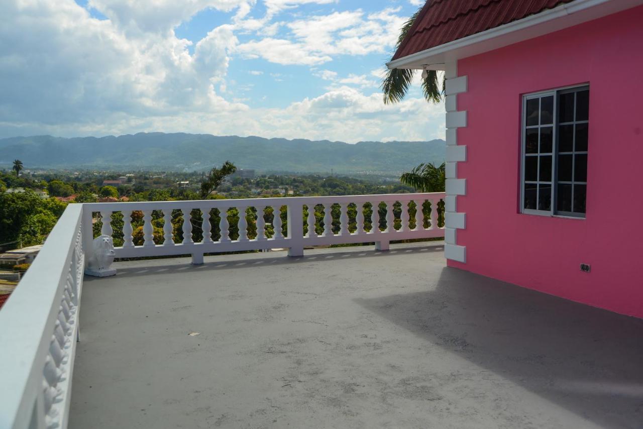 Guest house Three Palm *