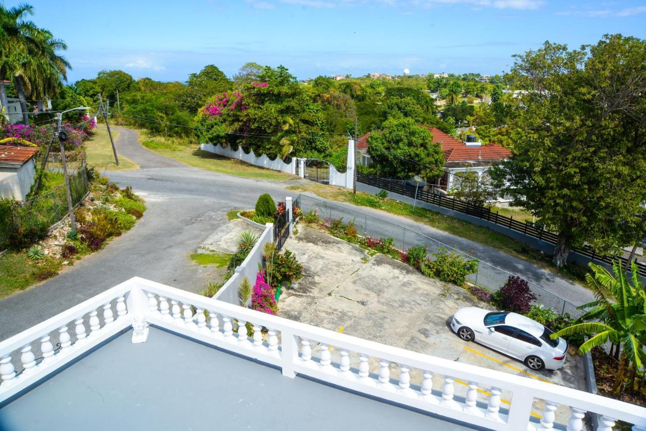 Three Palm Guest house