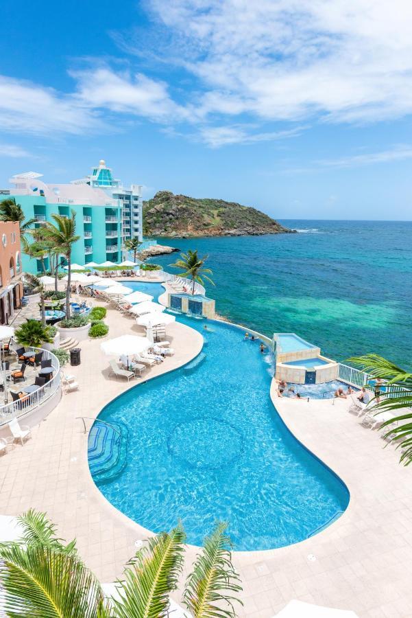 Resort Oyster Bay Beach