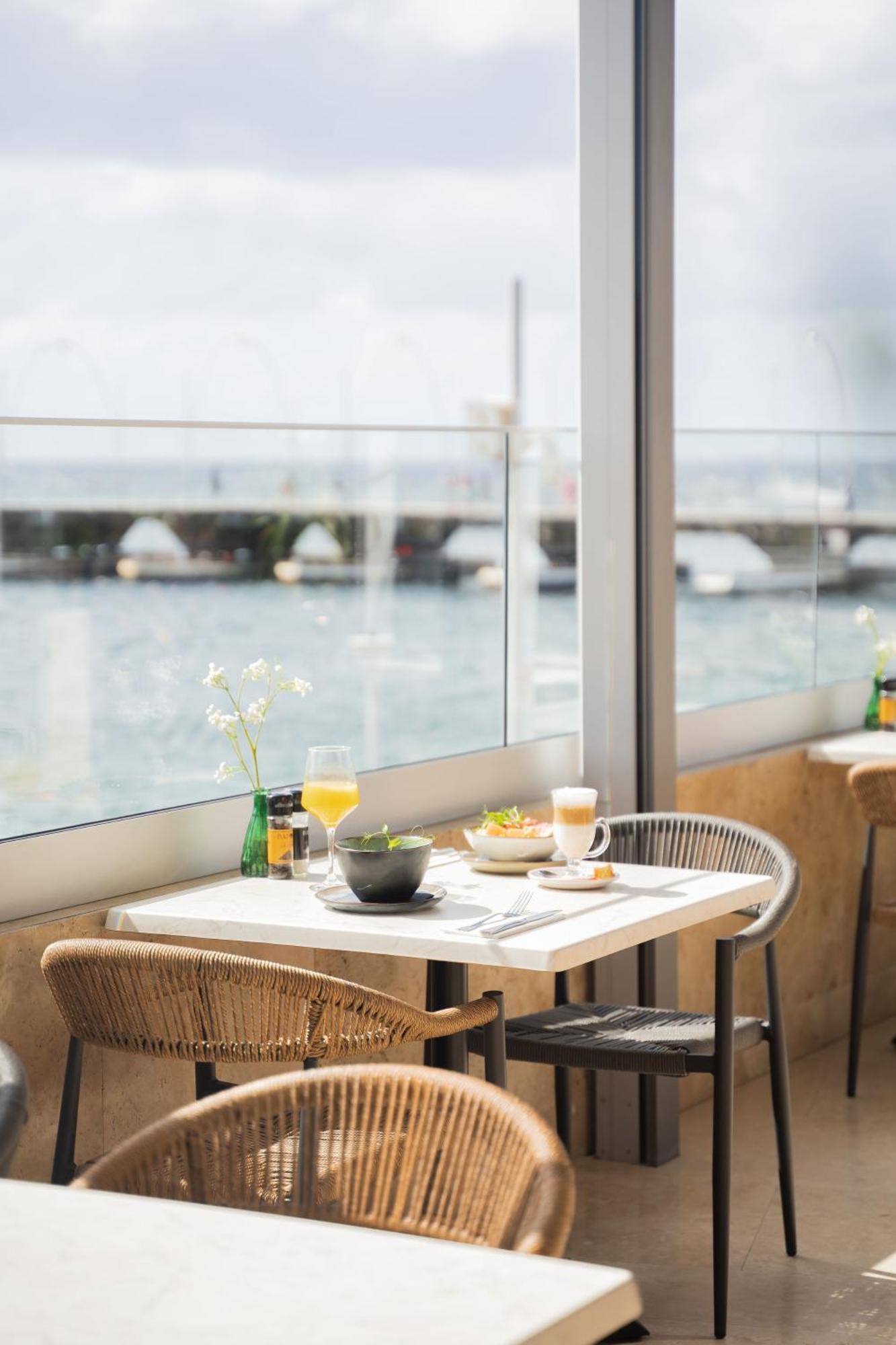 Harbor & Casino Curacao 4*