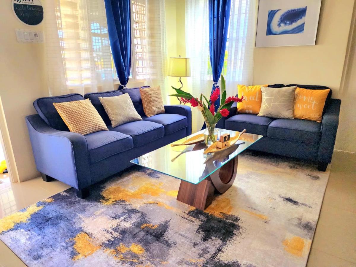 Maison De Soleil Holiday home Florence Hall