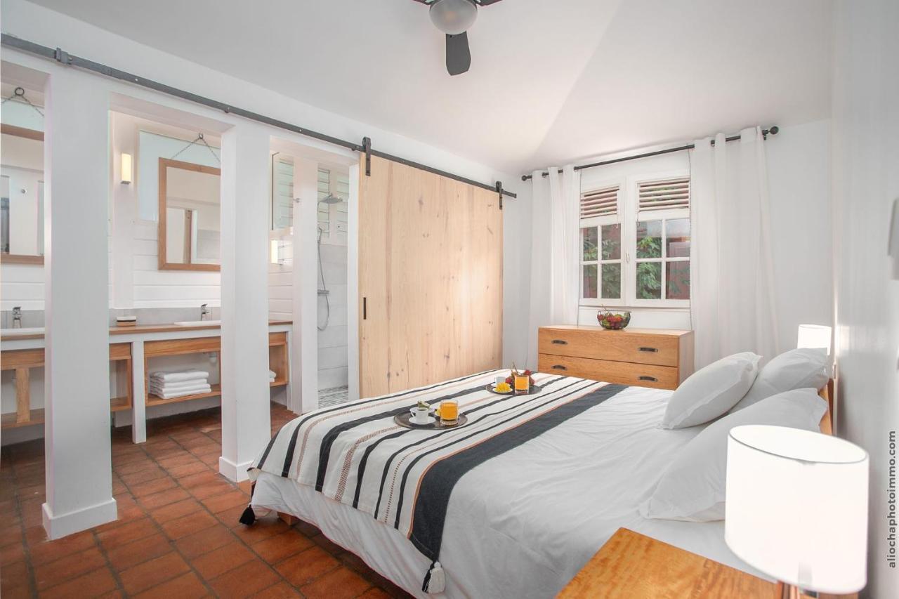 Manzelle - Luxury On The Villa
