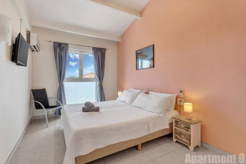 Bonaire Oceanfront Apartment Kralendijk