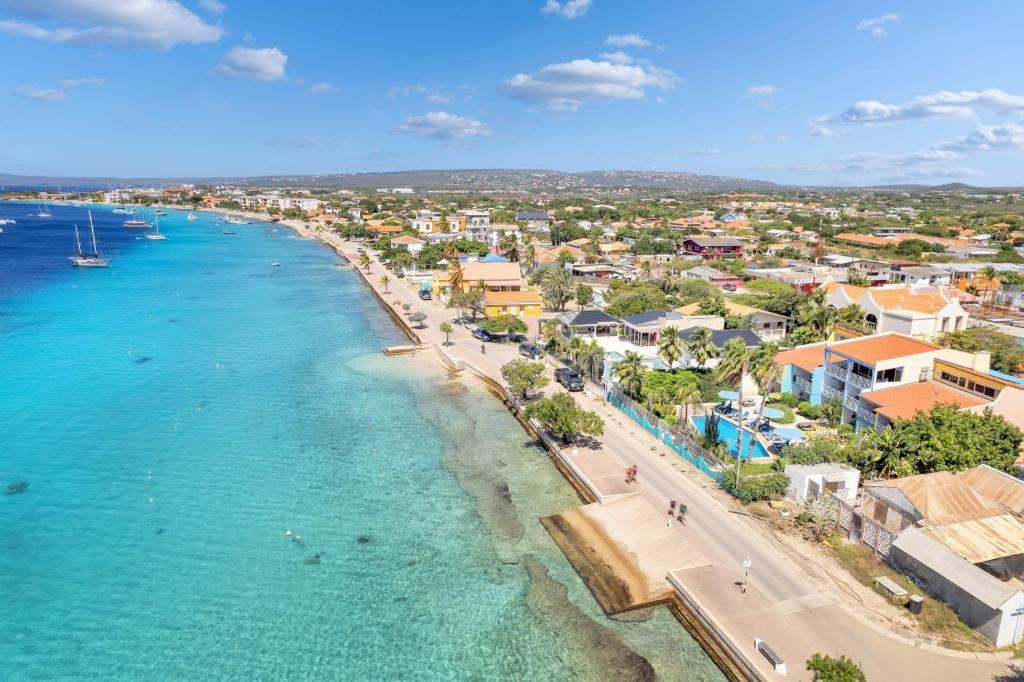 Apartment Bonaire Oceanfront