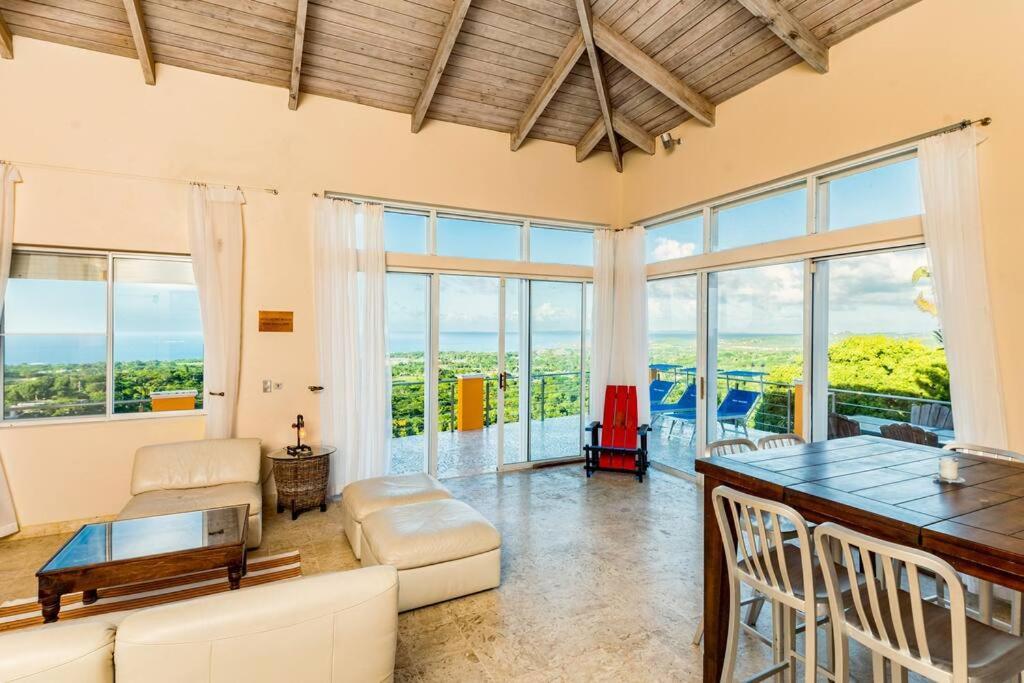 Gallega - Oceanview W/infinity Pool * Vieques