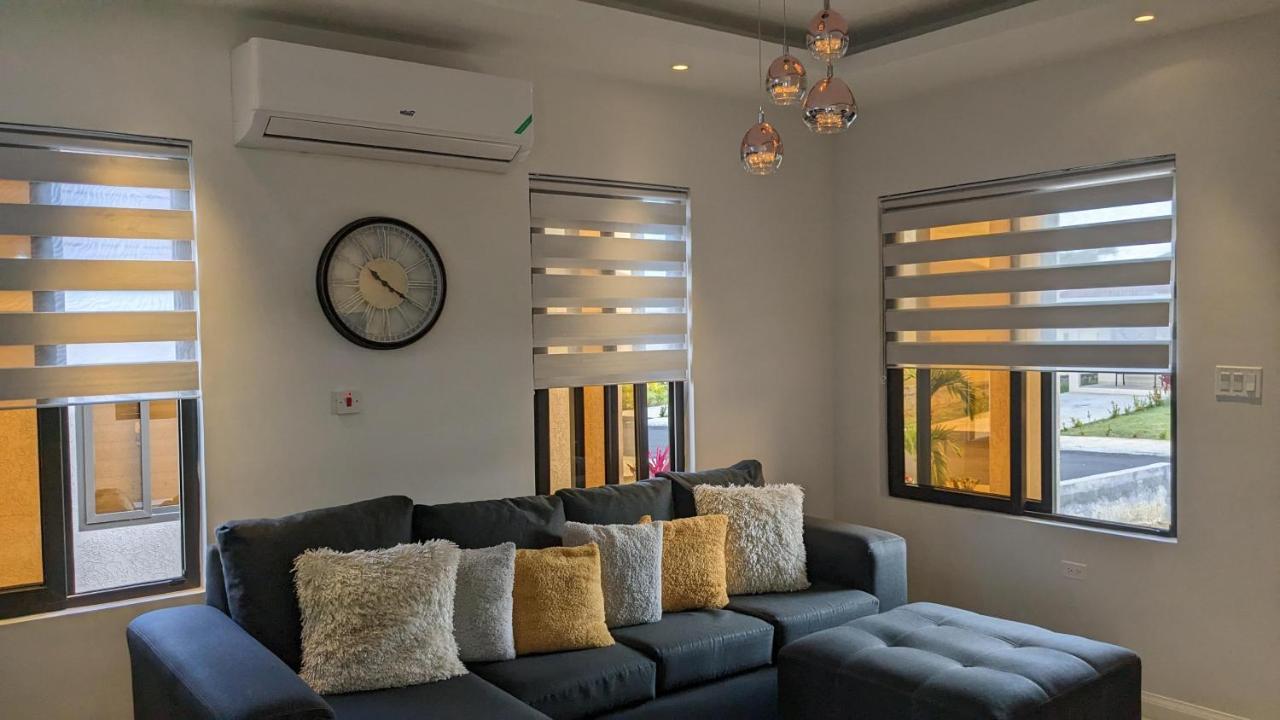The Roseville Villa *