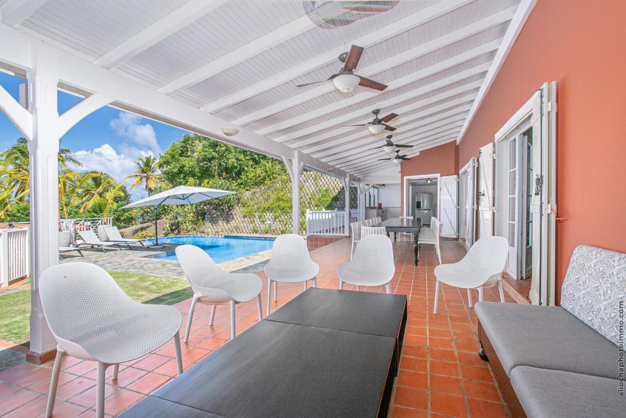 Manzelle - Luxury On The Villa