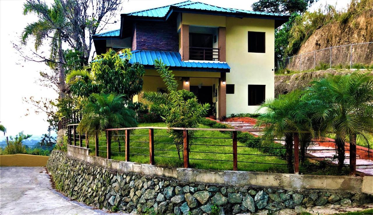 Villa Village By Hospedify, Hermosa En Alturas Con Piscina, Billar, Y Bbq Jarabacoa