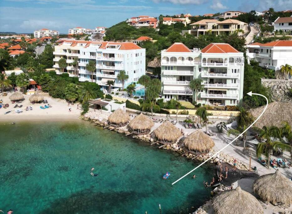 Blue Emerald Beachfront Blessing Apartamento Willemstad
