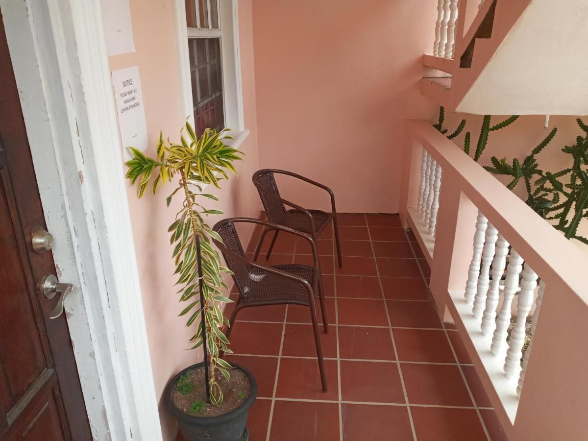 Aanola Aparthotel Castries