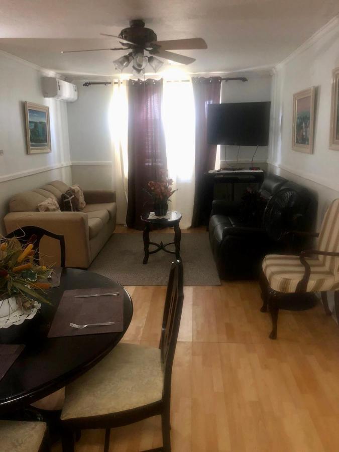 Private 2 Bedroom Beachfront Penthouse Ocho Rios, Jamaica Apartment *
