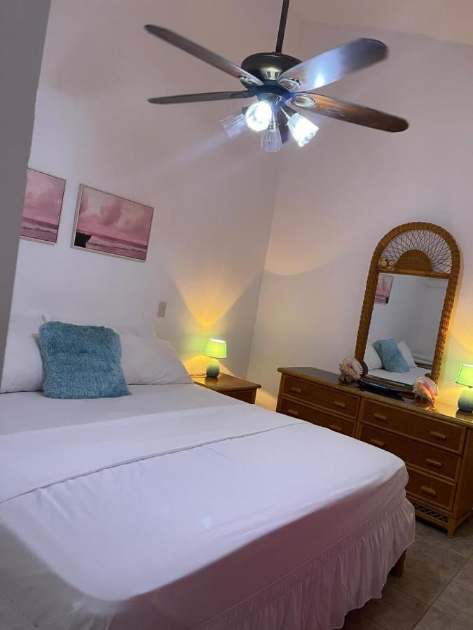 Ocean Breeze Carismar Villa