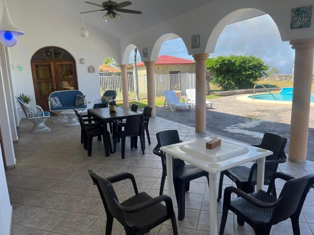 Ocean Breeze Carismar Villa *