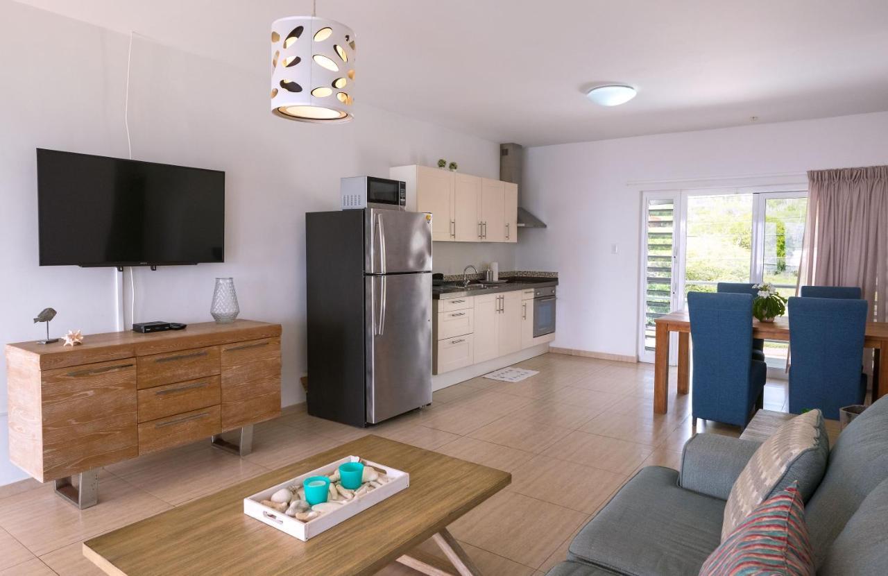 Whitehouse Apartment Lagun