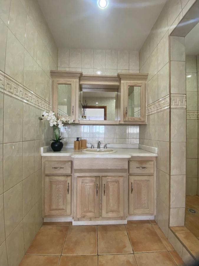 Palace Guest house *