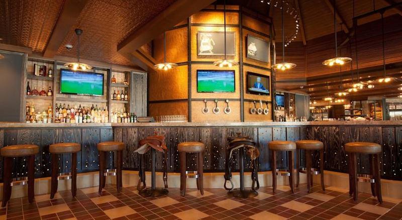 Harborside & Vacation At Atlantis Nassau