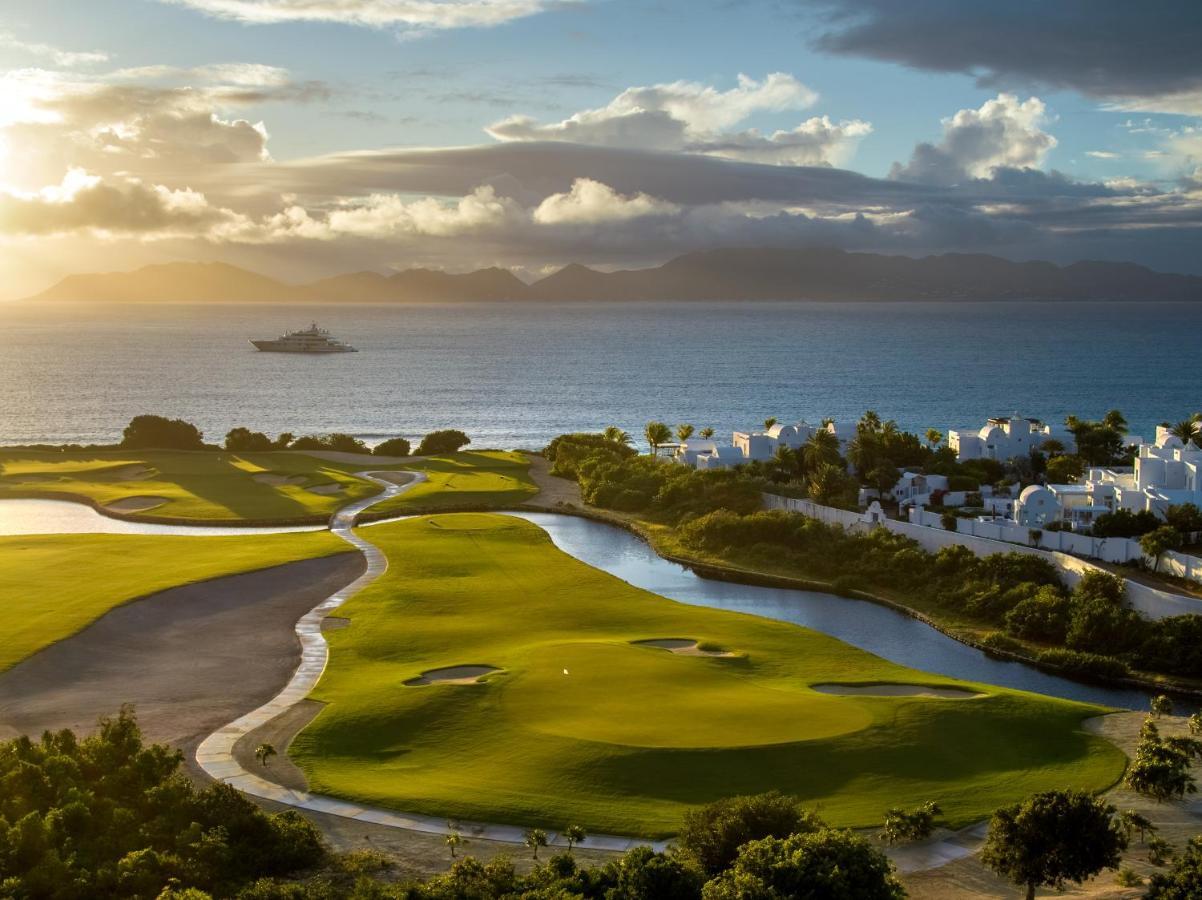 Aurora Anguilla & Golf Club 4*