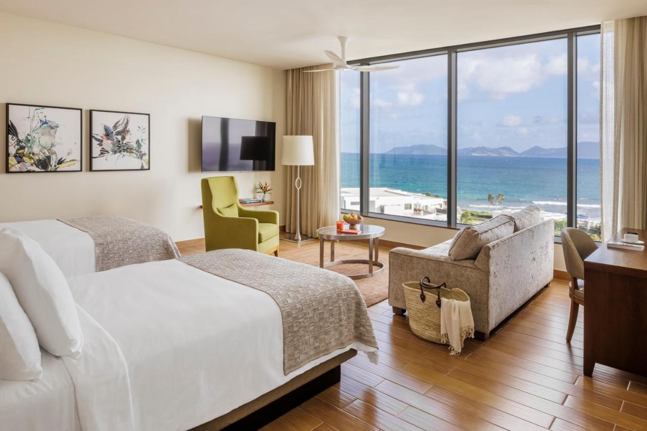 Aurora Anguilla & Golf Club