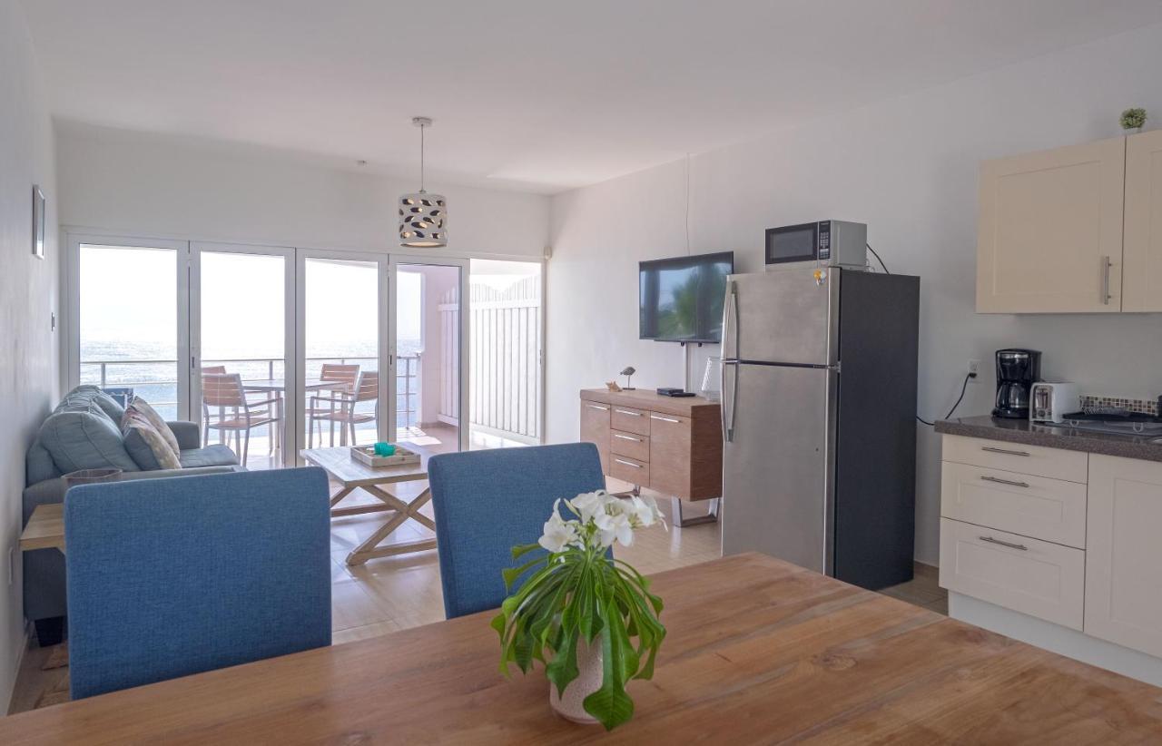Whitehouse Apartment Lagun