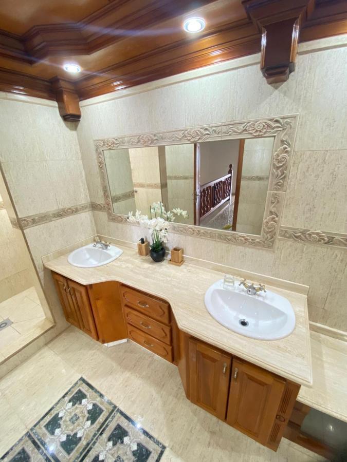Guest house Palace