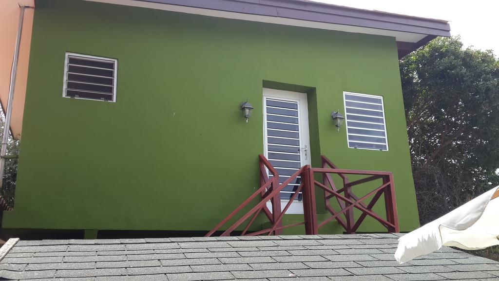 & House With Beautiful Front View * Willemstad
