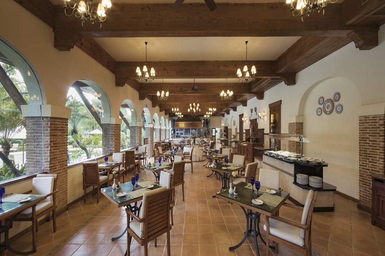 El Embajador, A Royal Hideaway Hotel