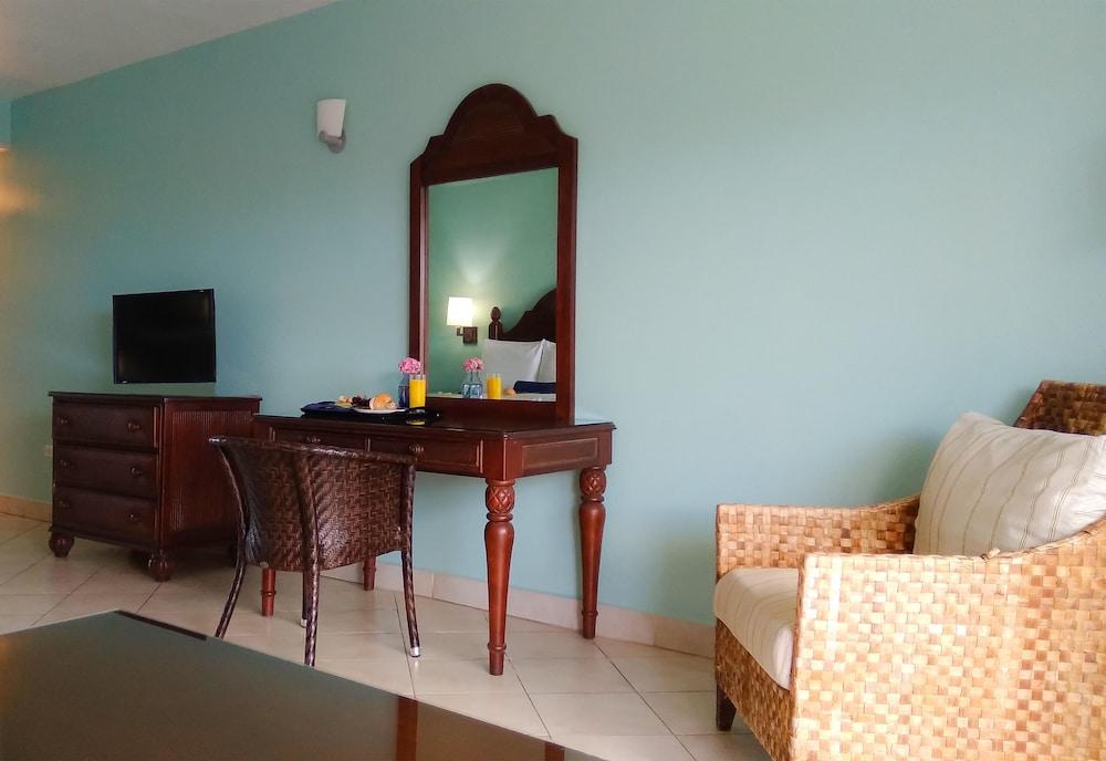 Trade Winds Hotel