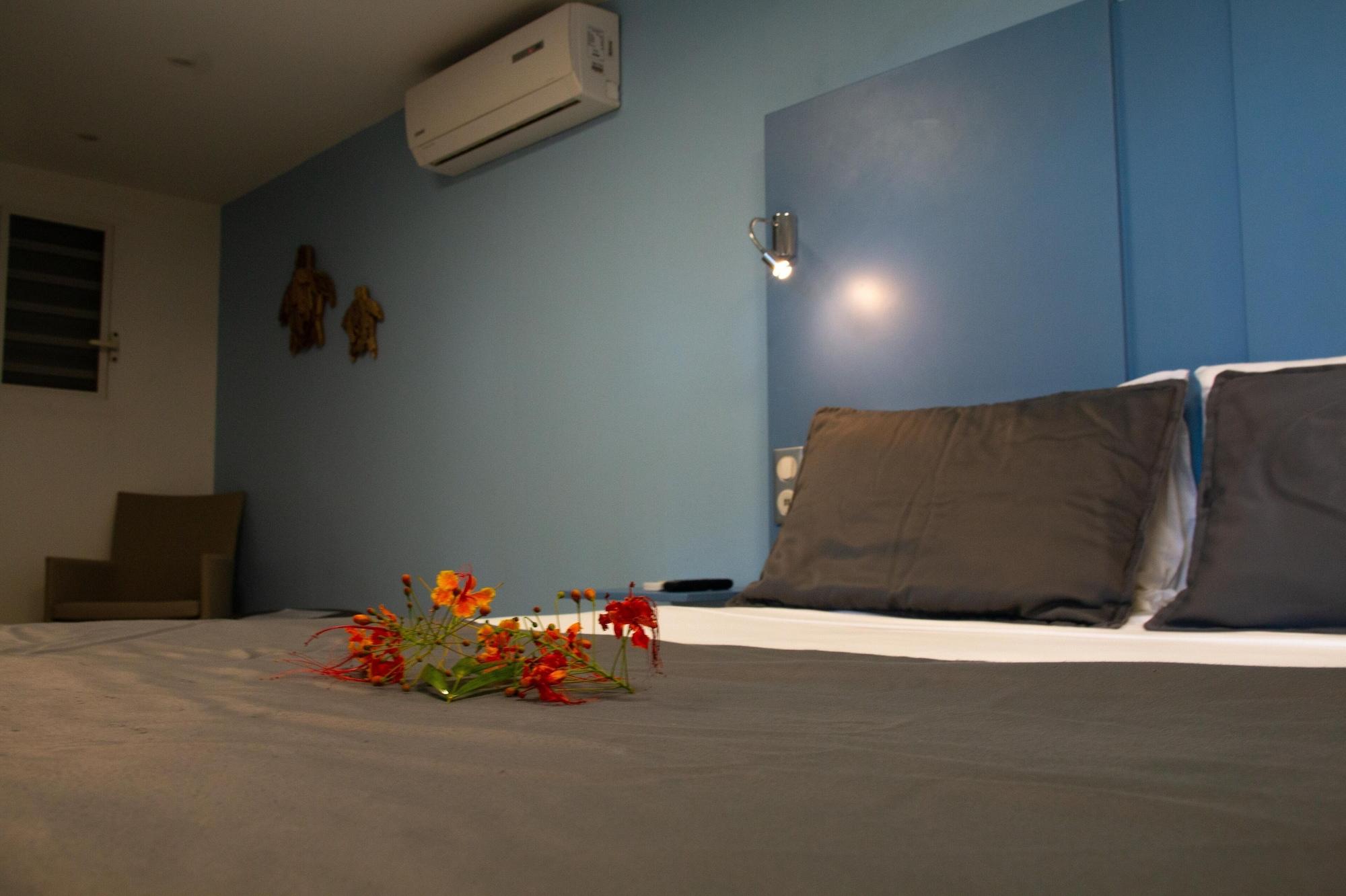 - Habitation Grande Anse Deshaies