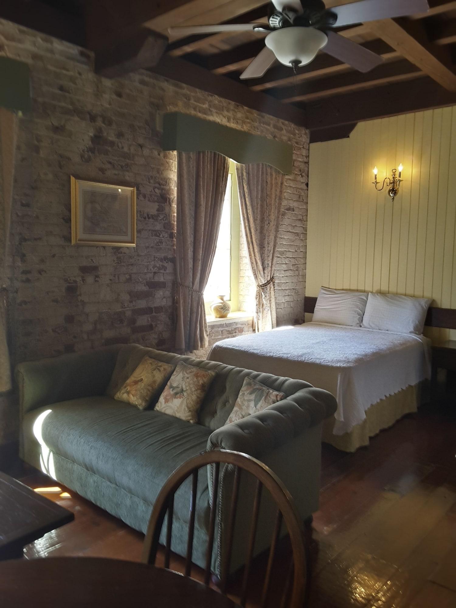 Hotel Copper And Lumber Store English Harbour