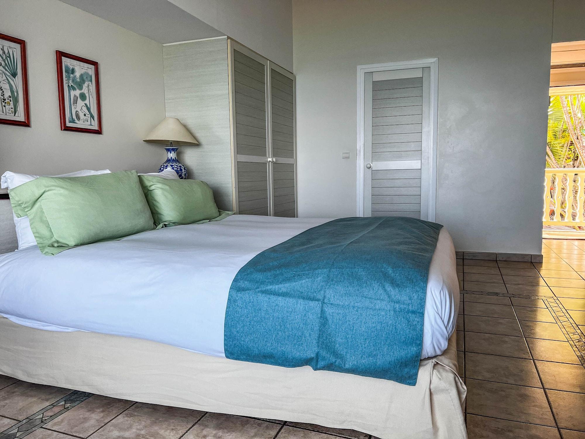 De La Vieille Tour Hotel 4*