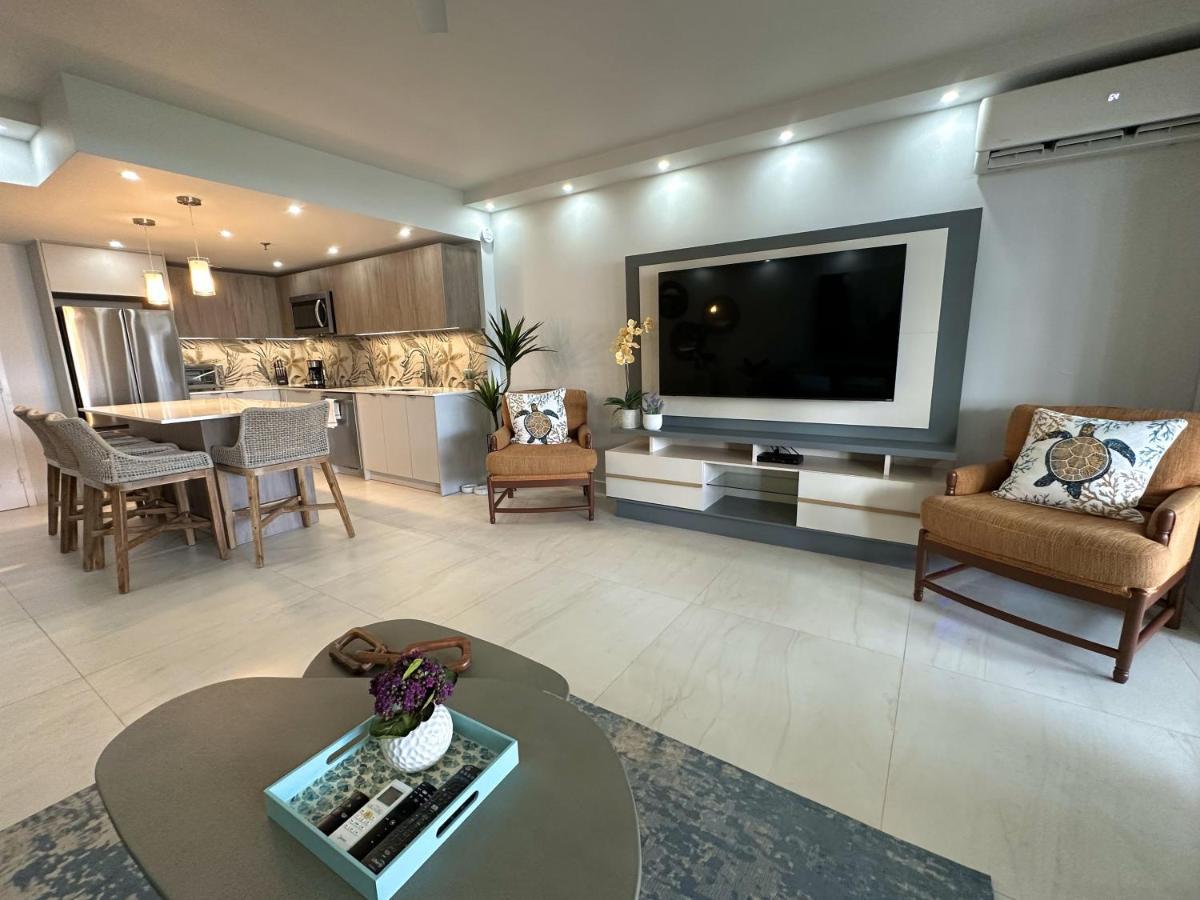 Beachfront In The Rio Mar *