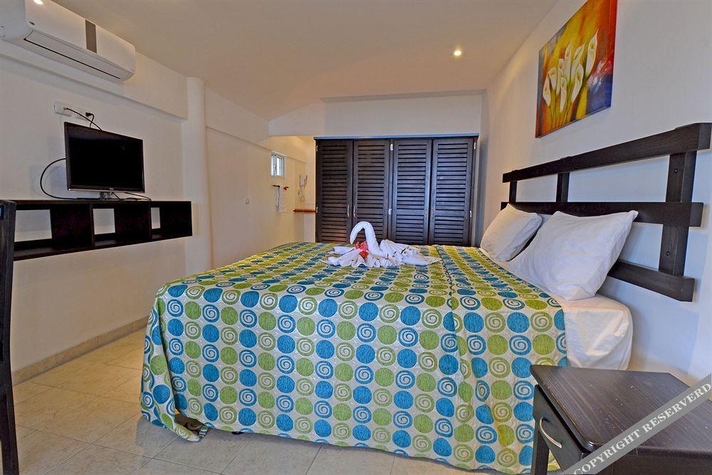 Costarena Beach Hotel 3*