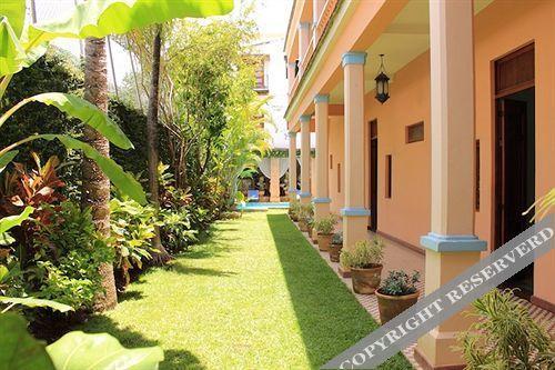 Colonial 3*