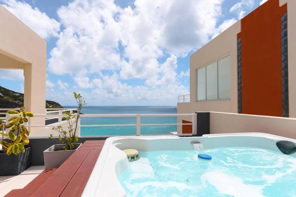 Blue Sanctuary Villa *