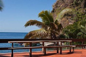 Still House 4* Soufriere
