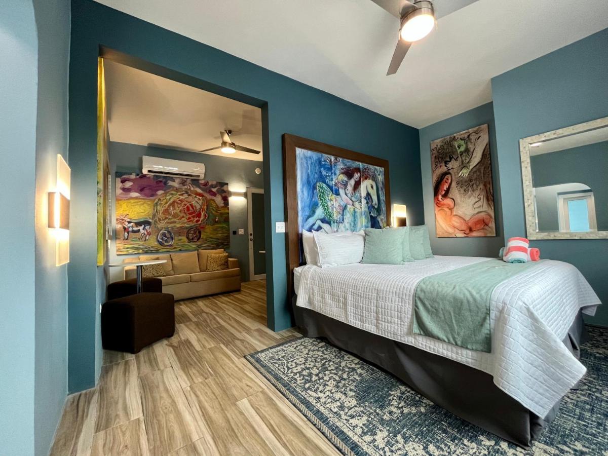 Old Crow And Hotel Vieques