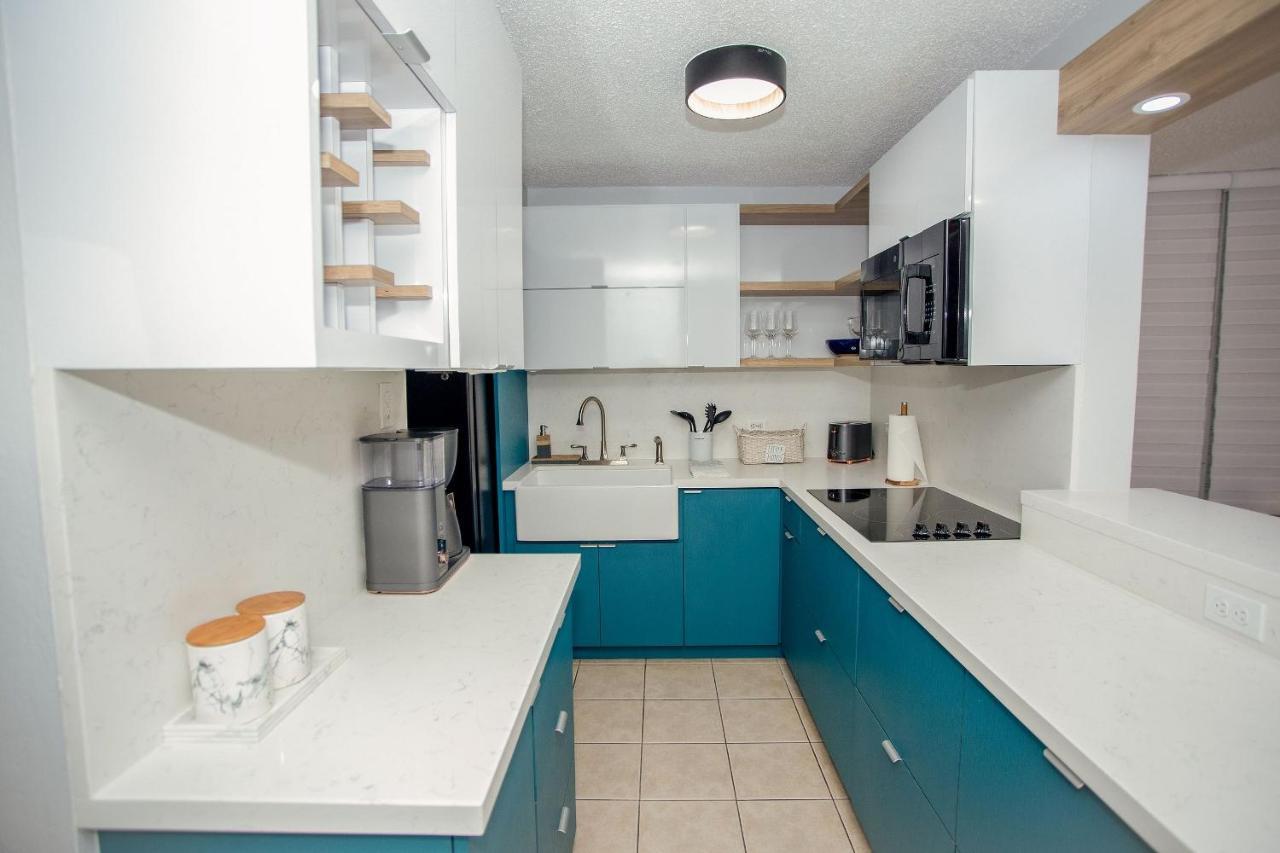 Raices Realty Villa: Puerto Rico; Centrica, Acogedora, Tropical, Playa, Piscina,a/c Holiday home Cabo Rojo