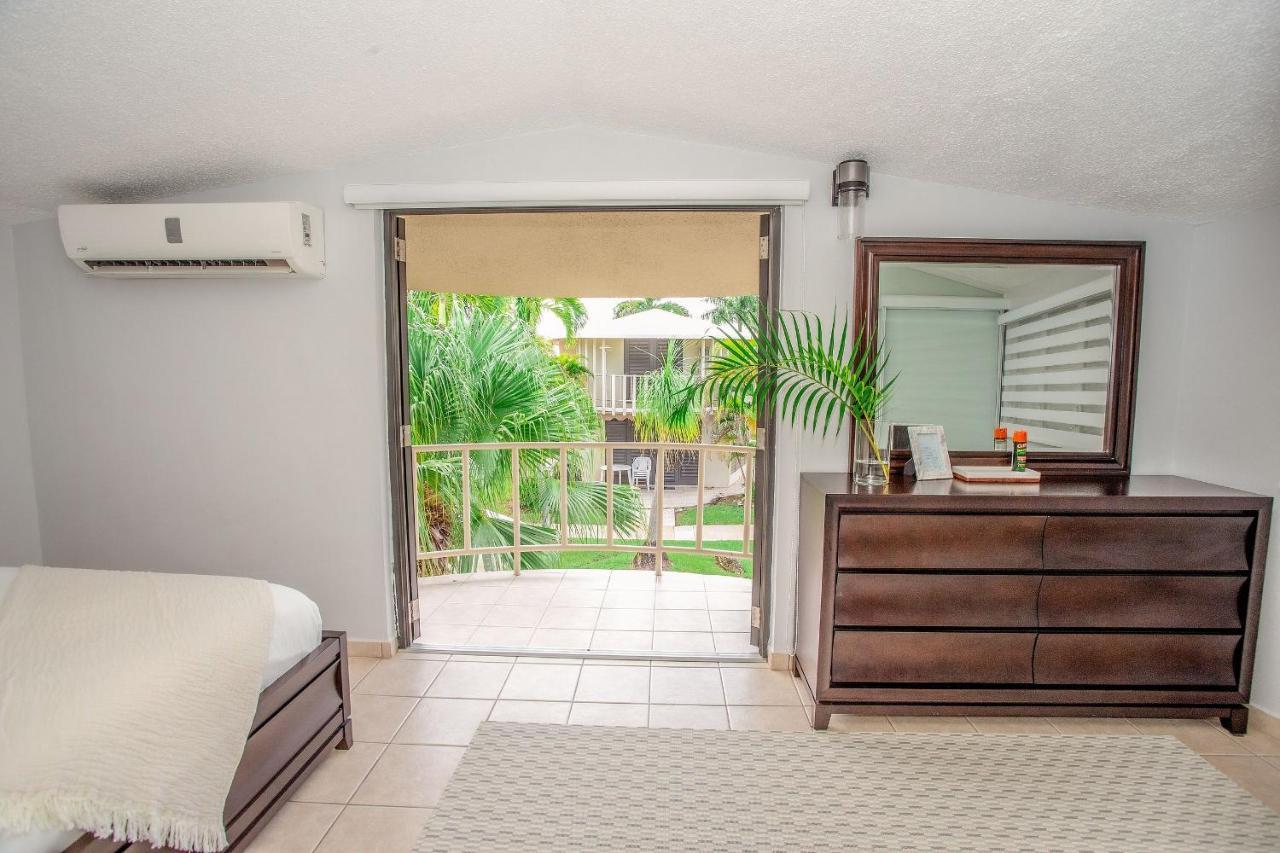 Raices Realty Villa: Puerto Rico; Centrica, Acogedora, Tropical, Playa, Piscina,a/c *