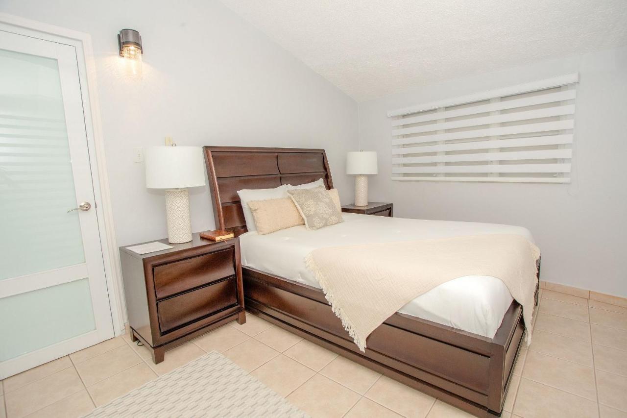 Raices Realty Villa: Puerto Rico; Centrica, Acogedora, Tropical, Playa, Piscina,a/c *