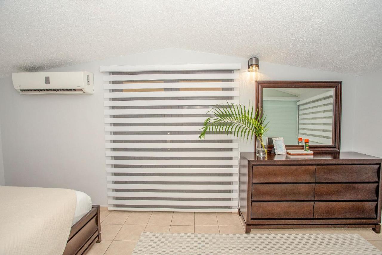 Holiday home Raices Realty Villa: Puerto Rico; Centrica, Acogedora, Tropical, Playa, Piscina,a/c Cabo Rojo