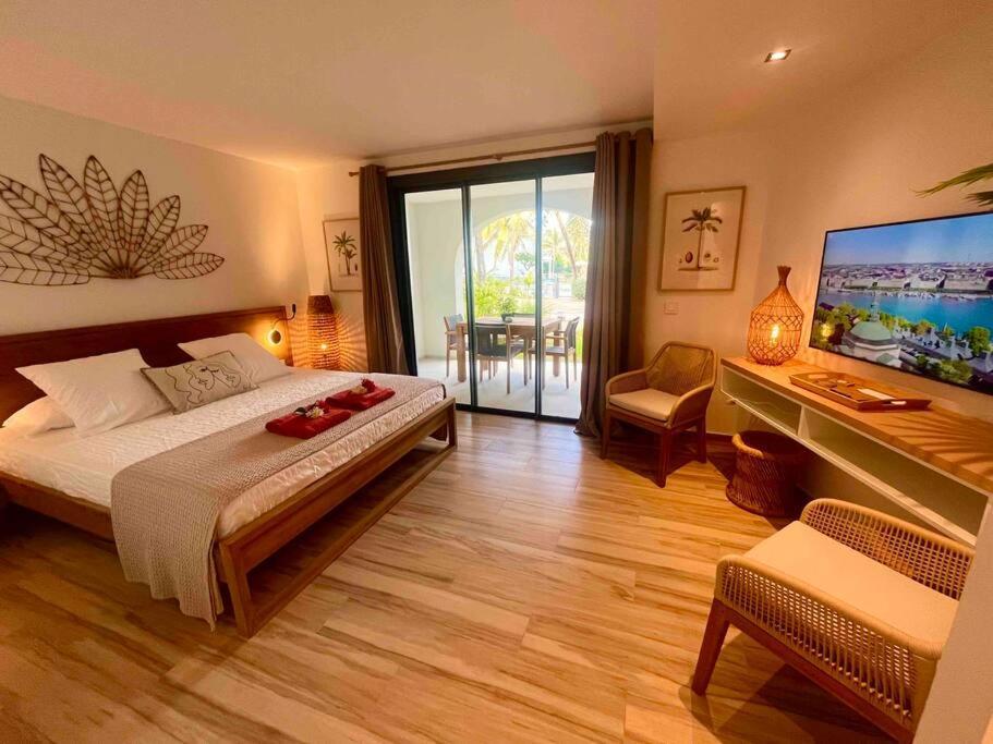 -alamanda Front De Apartment *