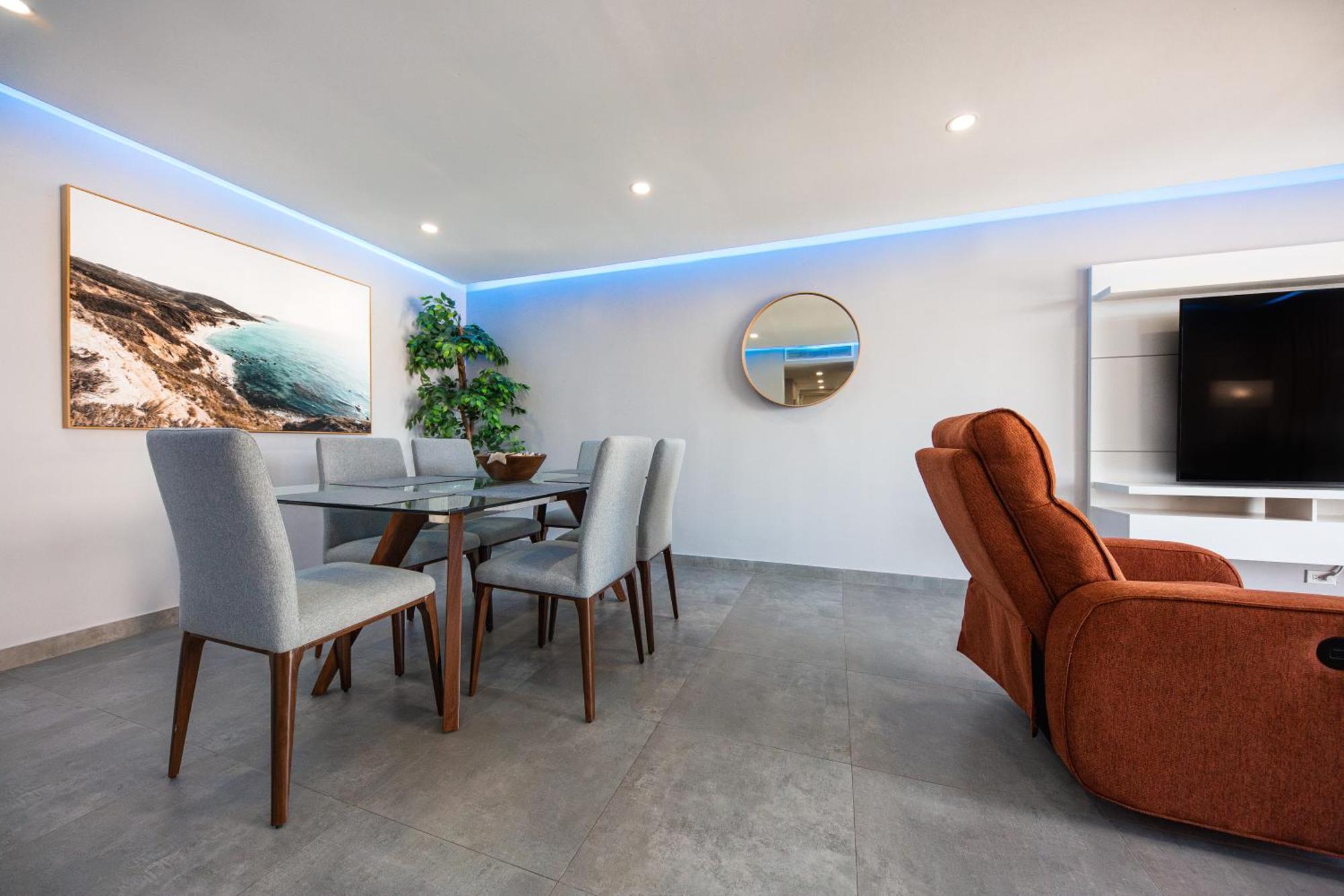 Esj Towers By Chana Aparthotel 2*