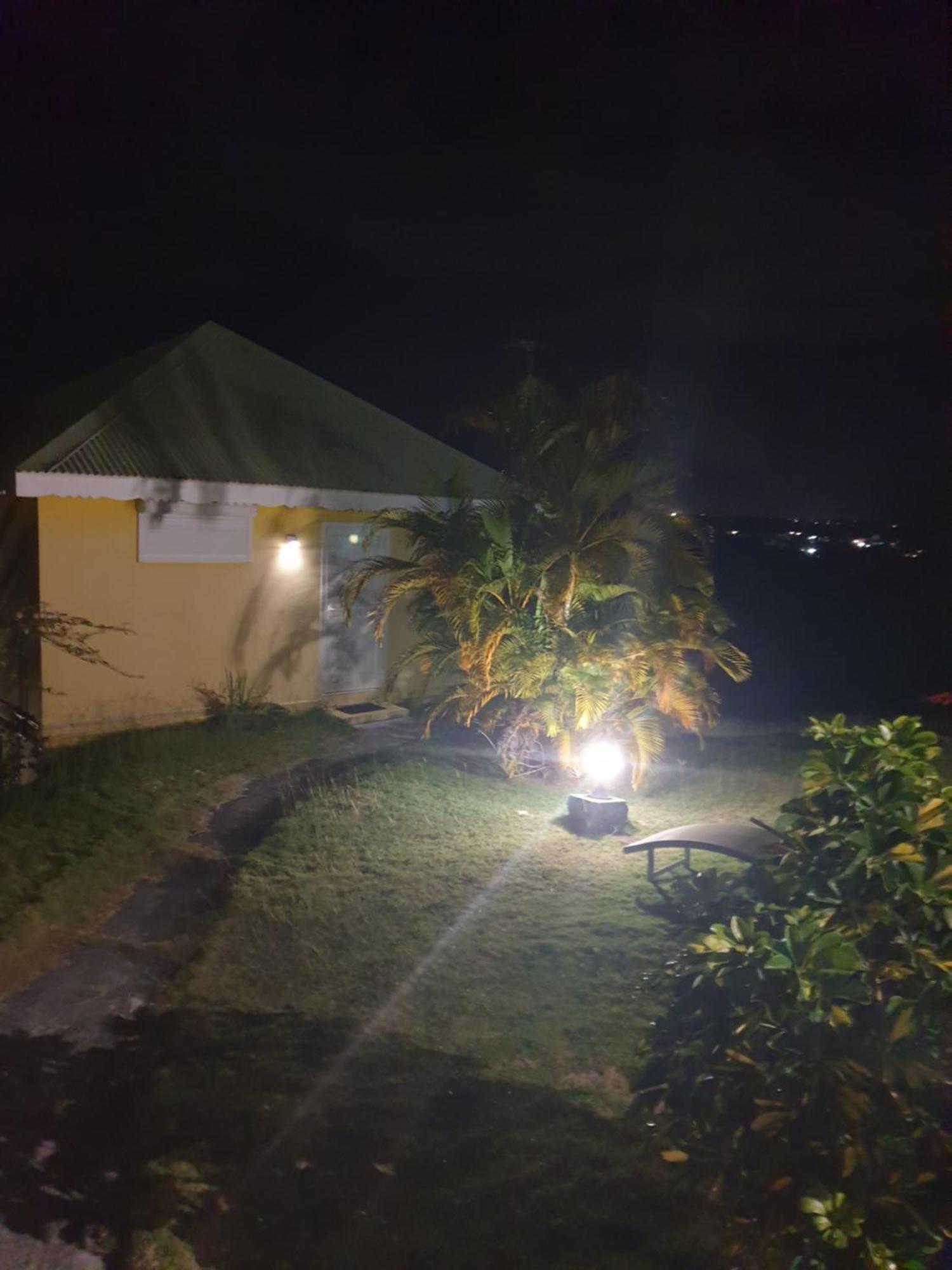 Les Les Hauts De Montmain * Sainte-Anne (Grande-Terre)