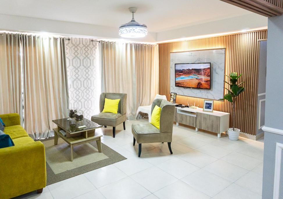 Apartment Frente A La Zona Colonial, *