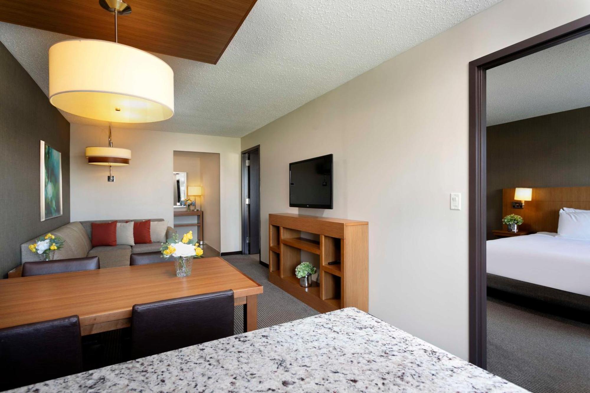 Hyatt Place 3*