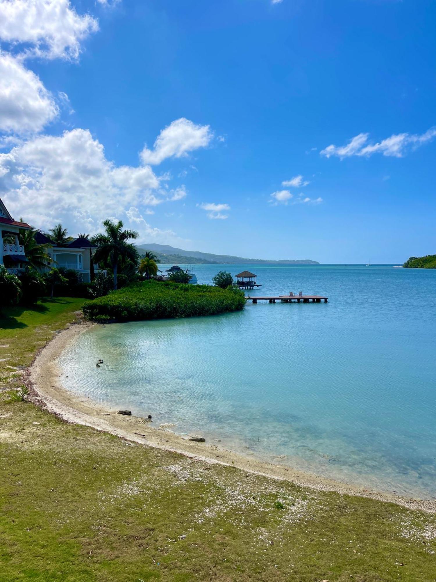 Luxury And Rooms,the Lagoons Apartment Montego Bay