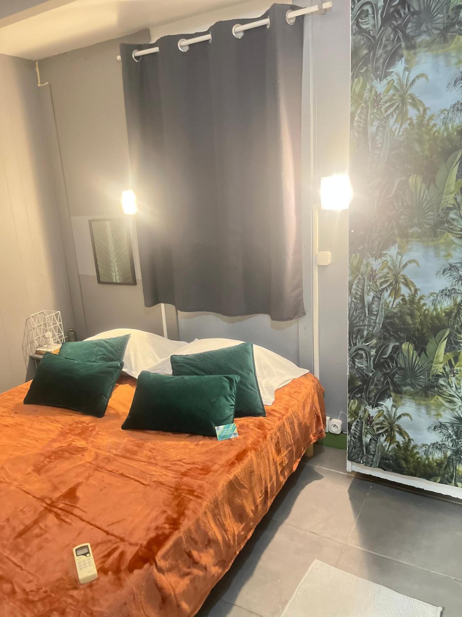 Les Algues De La Chapelle Bleu Horizon Holiday home Anse-Bertrand