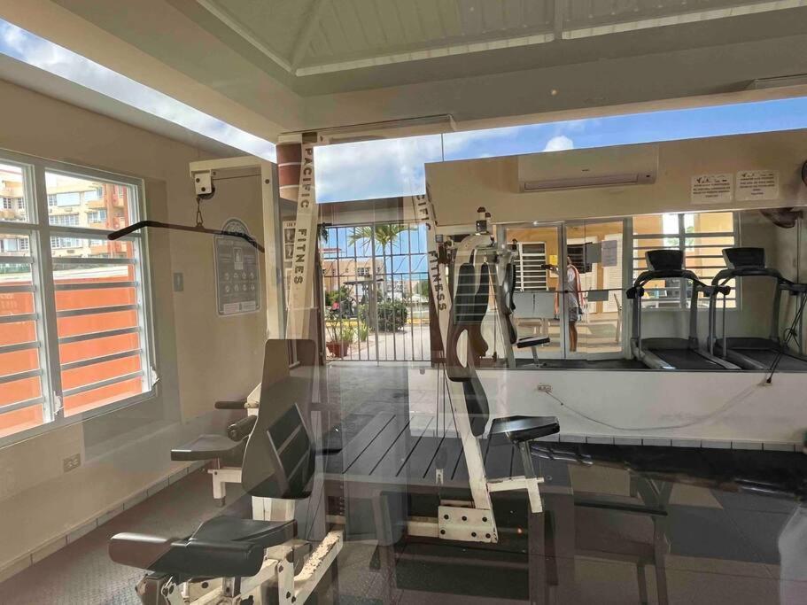 Serene Coastal Getaway With Panoramic Ocean View Apartment