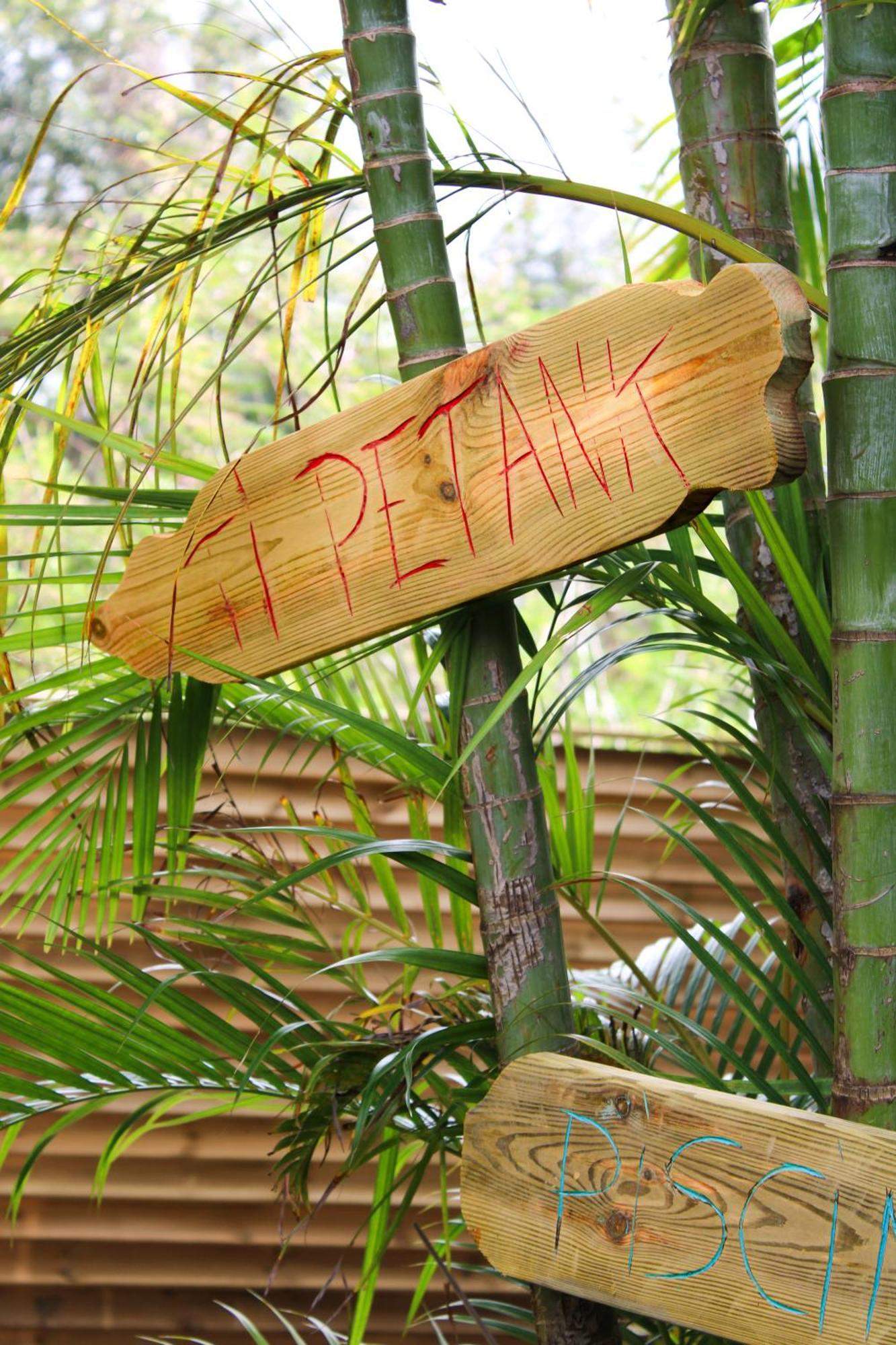Tropicana Suites Aparthotel