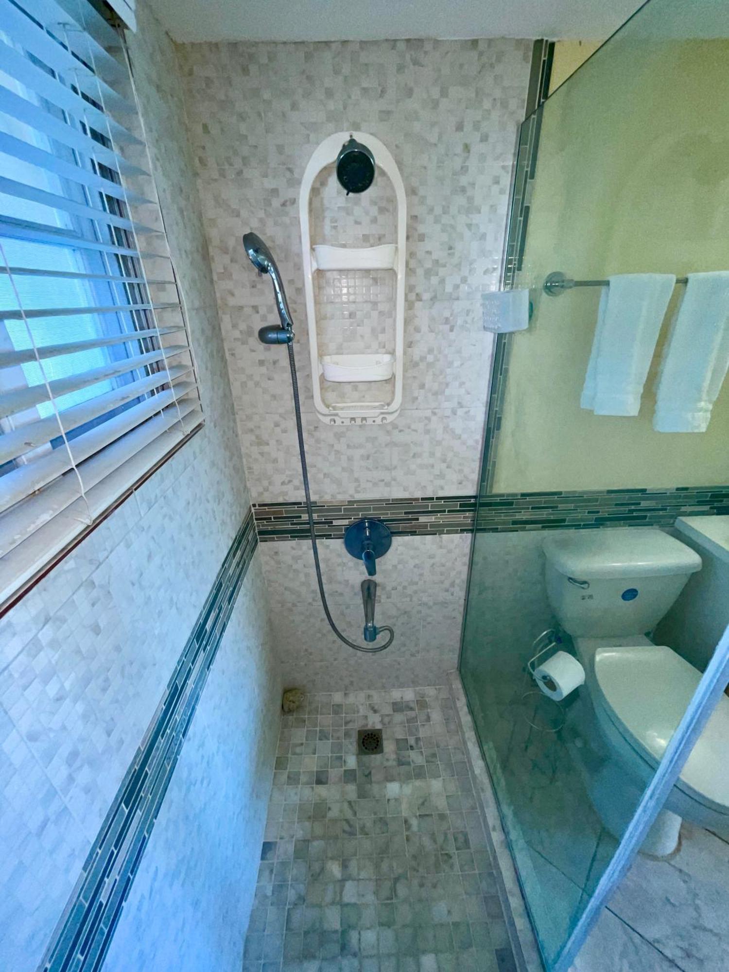 Apartment Luxury And Rooms,the Lagoons *